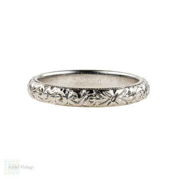 Antique Floral Engraved Platinum Wedding Ring, 1910s Foliate Design Band. Size J / 4.9