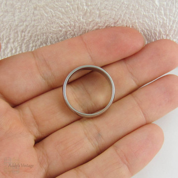 Men's Platinum Wedding Band by Furrer Jacot, Modern Estate 6 mm Wide Classic Low Dome D Shape Wedding Ring. Size R.5 / 8.75.