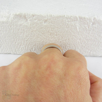 Men's Platinum Wedding Band by Furrer Jacot, Modern Estate 6 mm Wide Classic Low Dome D Shape Wedding Ring. Size R.5 / 8.75.