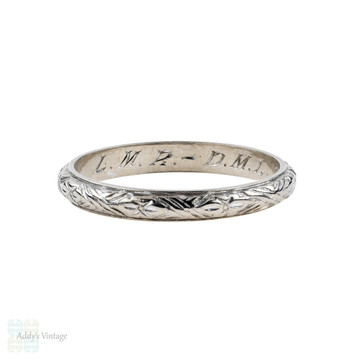 Vintage 18k White Gold Engraved Wedding Ring, Flower Engraving Ladies Band. Size M.5 / 6.5.