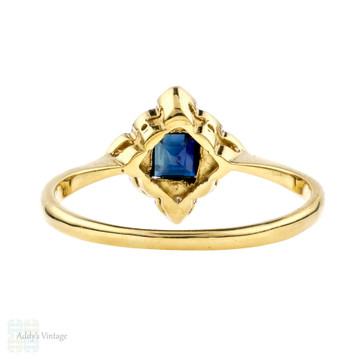 Sapphire & Diamond Engagement Ring, Art Deco Kite Set Ring. Circa 1920s, 18ct & Platinum.