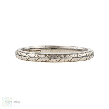 Art Deco Engraved Platinum Wedding Ring, Floral Ladies Band. Size H.5 / 4.25.