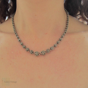Antique French 800 Silver Fancy Link Necklace, Graduated Daisy Flower Design. 46 cm, 18 inches long.