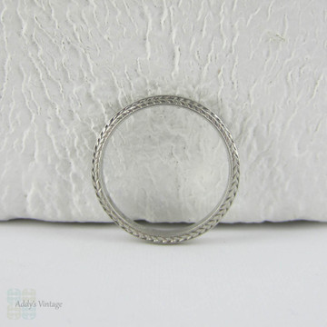 Art Deco Ornately Hand Engraved Platinum Wedding Ring. Narrow Platinum Wedding Band, Wreath Wheat Engraving on Three Sides, Dated 1930.