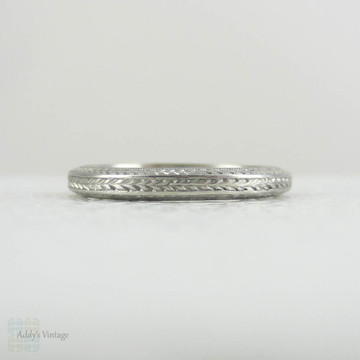 Art Deco Ornately Hand Engraved Platinum Wedding Ring. Narrow Platinum Wedding Band, Wreath Wheat Engraving on Three Sides, Dated 1930.