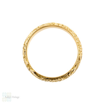 Wide Engraved 18ct Wedding Band, Antique Victorian 18k Yellow Gold Ring. Size P / 7.75.