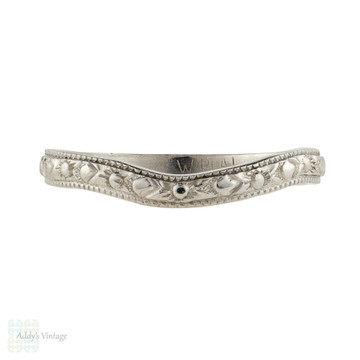 Engraved Curved Platinum Wedding Band, Vintage Flower Ladies Shaped Ring. Size J / 5.