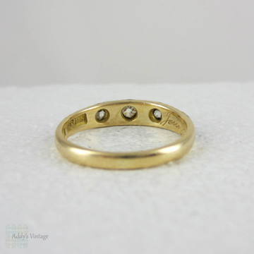 Vintage Mourning Ring, 1890s. Three Old Cut Diamonds Set in 18 Carat Yellow Gold with Black Enamel.