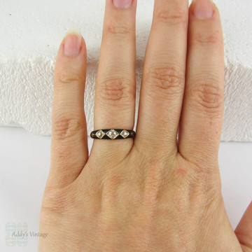 Vintage Mourning Ring, 1890s. Three Old Cut Diamonds Set in 18 Carat Yellow Gold with Black Enamel.