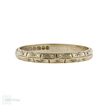 Engraved 18ct White Gold Wedding Band, Ladies Star Design 18k Ring. Size L.5 / 6.
