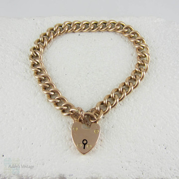 Edwardian 9 Carat Rose Gold Curb Link Bracelet with Heart Padlock Clasp with Heart Shaped Clasp, Chester Hallmark.