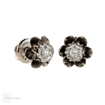 Diamond Stud Earrings in Buttercup Flower Setting, Mid 20th Century, 14k White Gold.