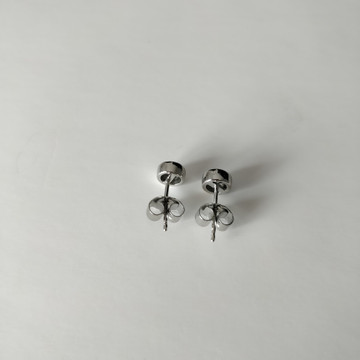 RESERVED Bezel Set 0.25 ctw Diamond Earrings, Vintage 18ct 18k White Gold Diamond Studs.