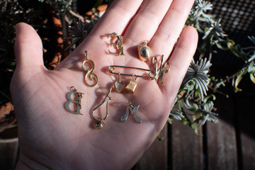 Antique 15ct  Safety Pin, Small Vintage Edwardian 15k  Rose Gold Brooch, Circa 1900.