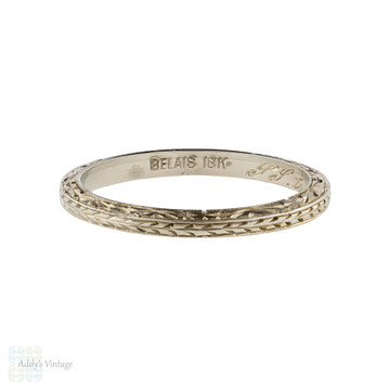 1920s  Engraved Ladies Wedding Ring, Wreath Engraved Belais 18ct 18k Band. Size L / 5.75.