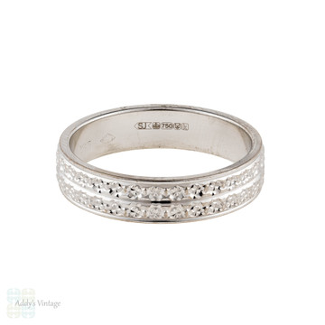 Wide 18ct Starburst Engraved Wedding Band, Star Design 18k White Gold Ring Size O / 7.25