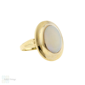 Opal 14k 14ct Yellow Gold Bezel Set Vintage Cocktail Ring, Large Single Stone Design.