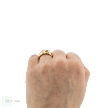 Victorian Buckle Ring, Wide 9ct 9k Yellow & Rose Gold Buckle Band Circa 1880s.