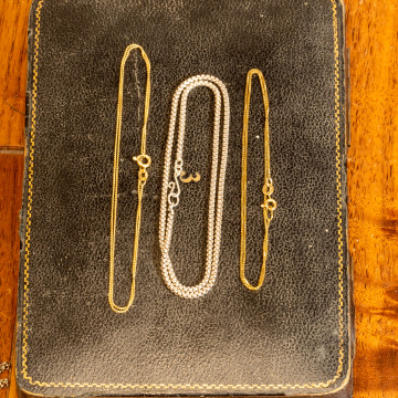 9ct Yellow Gold Box Link Chain, Vintage 1970s Hallmark 41 cm / 16 inches.
