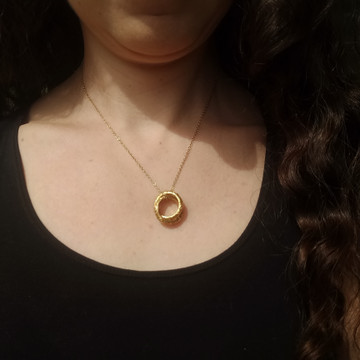 Antique Pinchbeck Engraved Hoop Pendant, Interlocking Georgian Rings on Gold Tone Chain.