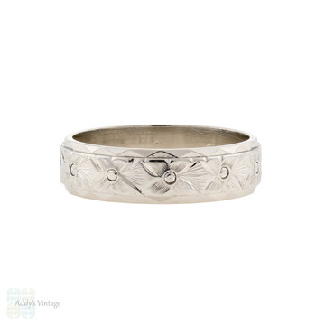 Wide Engraved Vintage Platinum Wedding Band, Floral Pattern Size K.5 / 5.5.