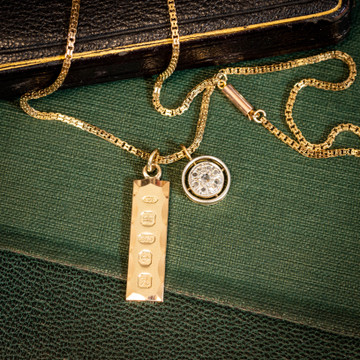 Vintage 9ct Yellow Gold 1982 Ingot Charm Pendant, 9k English Hallmarks.