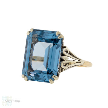 Vintage Mid 20th Century Emerald Cut Synthetic Blue Spinel Cocktail Ring, 9ct 9k Gold.