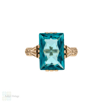 Vintage Teal Paste 10k Yellow Gold Ring with Engraved Floral Mounting.