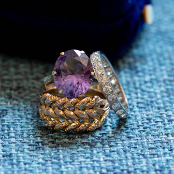 Synthetic Colour Change Sapphire Cocktail Ring, Vintage 14k Gold Mid Century Ring.