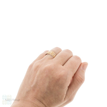 Leaf & Heart Engraved 9ct Rose Gold Antique Wedding Band, Size P.5 / 8.