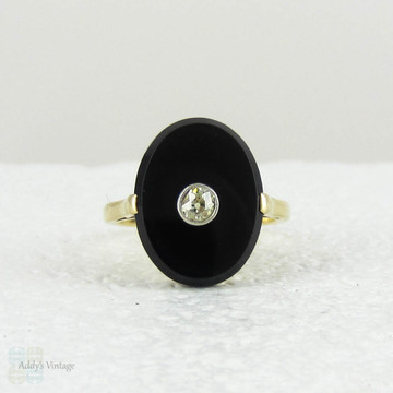 Antique Onyx & Pale Yellow Old Mine Cut Diamond Ring, 18 Carat Yellow Gold Ring with Oval Cut Black Onyx.