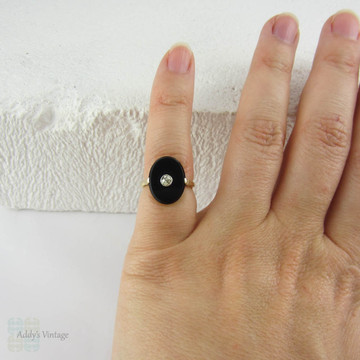 Antique Onyx & Pale Yellow Old Mine Cut Diamond Ring, 18 Carat Yellow Gold Ring with Oval Cut Black Onyx.