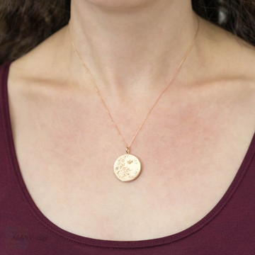 Swallow Engraved 9ct Gold Front & Back  Antique Locket.