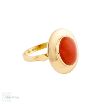 Vintage Coral Cabochon 18ct Yellow Gold Ring, Italian Hallmarks.