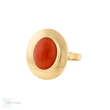 Vintage Coral Cabochon 18ct Yellow Gold Ring, Italian Hallmarks.