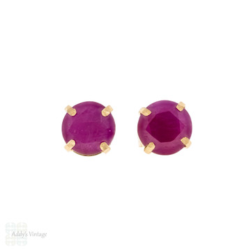 Ruby 9ct Yellow Gold Vintage Stud Earrings, 6mm Natural Rubies.