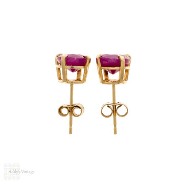 Ruby 9ct Yellow Gold Vintage Stud Earrings, 6mm Natural Rubies.