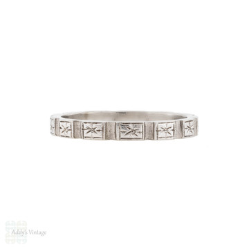 Floral Engraved Vintage Platinum Ladies Wedding Ring, Size M / 6.25