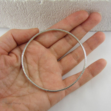 Art Deco Sapphire Blue Paste Sterling Silver Bangle Bracelet. Beaded Edge & Engraved Sides, Circa 1920s.