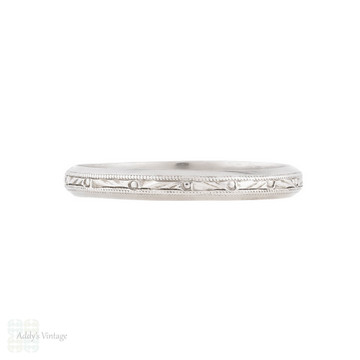 Platinum Engraved Vintage Womens Wedding Ring Circa 1930s, Size O.5 / 7.5.