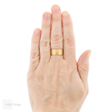 Wide Vintage 22ct Gold Floral Engraved Wedding Ring, Size Q.5 / 8.5
