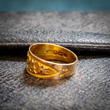 Victorian 18ct Gold Mizpah Ring, Antique Sentimental Band.