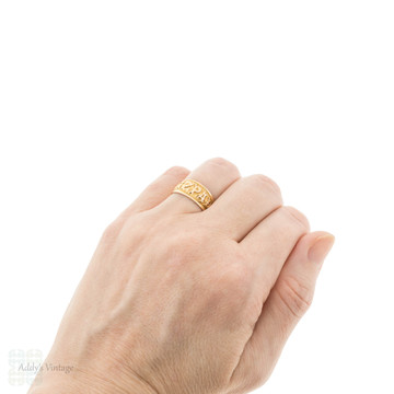 Victorian 18ct Gold Mizpah Ring, Antique Sentimental Band.