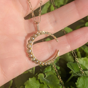 Antique Victorian 9ct Gold Cresent Moon Pearl Pendant.