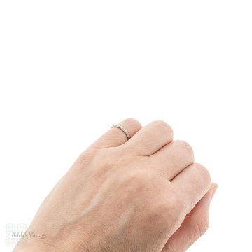 Vintage Engraved Flower 18k Narrow Ladies Wedding Ring, Size H / 3.75.