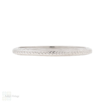Art Deco Narrow Platinum Wreath Engraved Wedding Ring, Size M / 6.25.