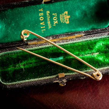 Vintage 9ct Gold Safety Pin by Deakin & Francis, Circa 1970s Stock Pin Brooch.