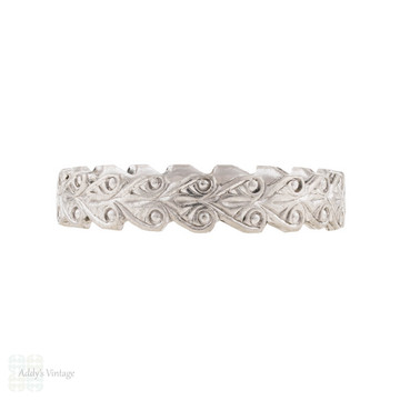 Vintage Platinum Heart Leaf Wedding Ring, Circa 1940s Size L.5 / 6.