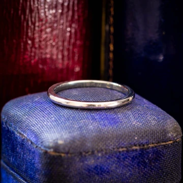 Simple 18ct White Gold Vintage Wedding Ring by Orange Blossom Traub.