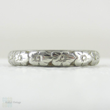 Antique Engraved Platinum Wedding Ring. Floral Orange Blossom Flower Design Wedding Band in Platinum, Circa 1920s.